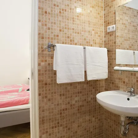 Carolyn Apartman In The Old City