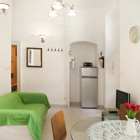 Apartment Carolyn Apartman In The Old City Budapest