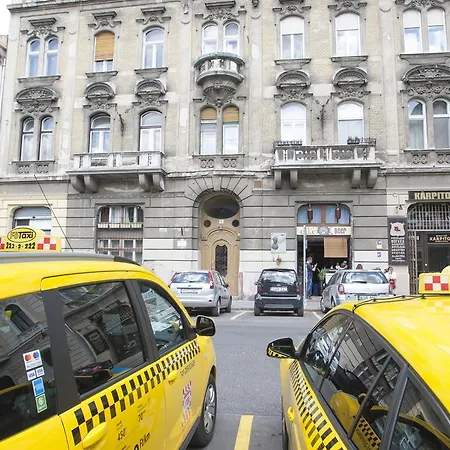 Carolyn Apartman In The Old City Budapest