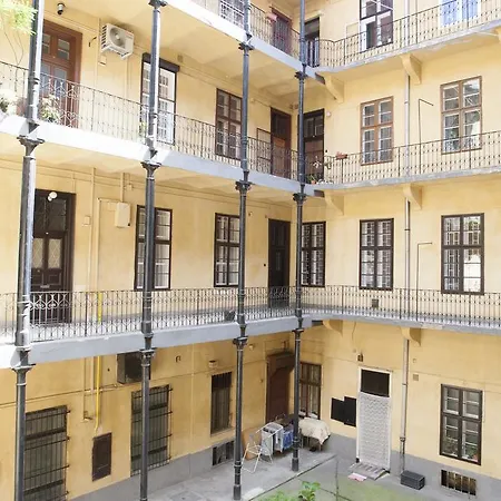 Apartment Carolyn Apartman In The Old City