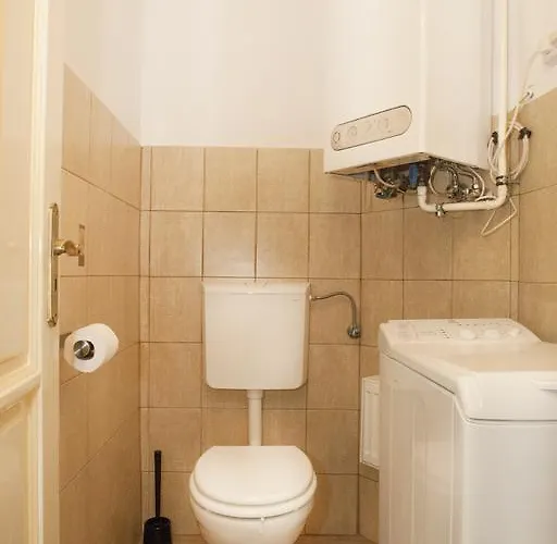 老城卡洛林公寓 *